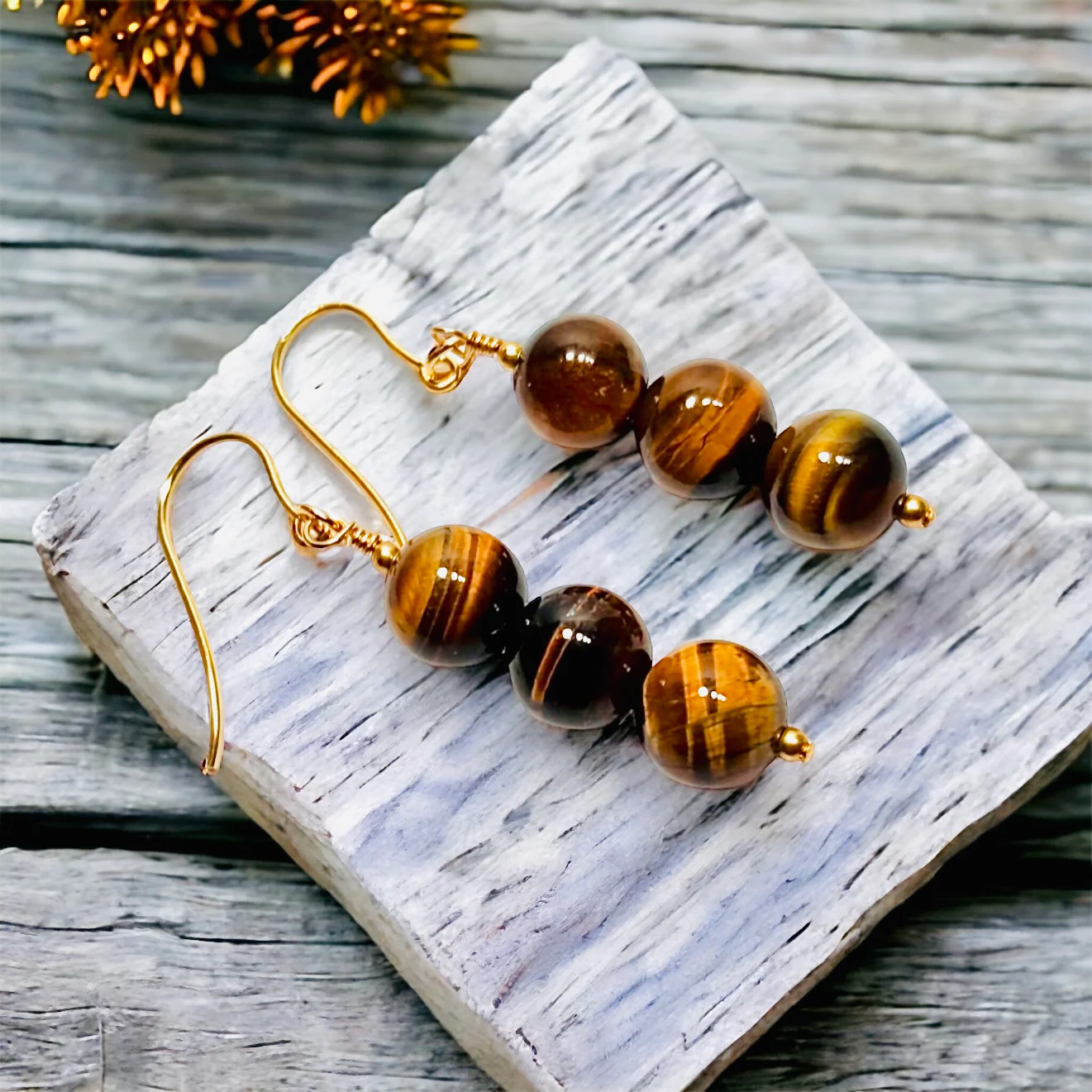 Embrace Confidence with Mesmerizing Tiger Eye Earrings